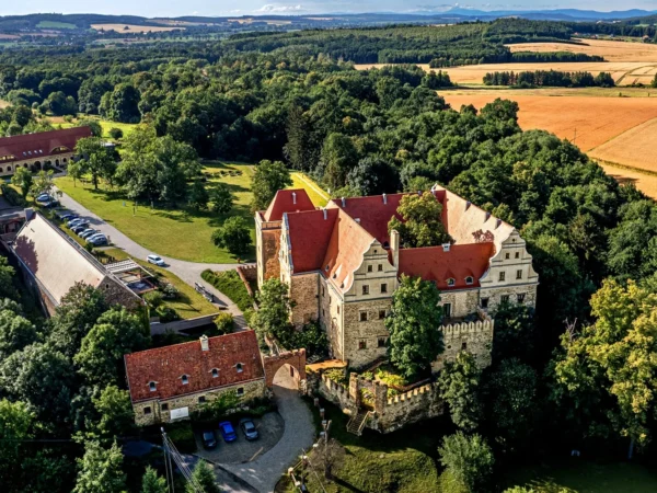 Luxusný adults only zámok s neobmedzeným vstupom do Spa by L'Occitane a raňajkami alebo polpenziou