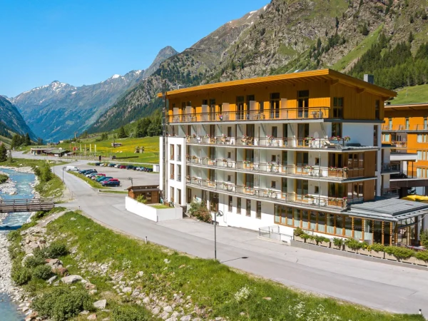 Pitztalský ľadovec: hotel v 1700 m n. m. pri zjazdovke s panoramatickým wellness a celodennou stravou