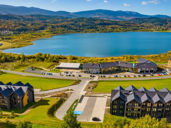 Pobyt v poľských Krkonošiach: apartmány pri jazere Sosnówka, raňajky alebo polpenzia a wellness