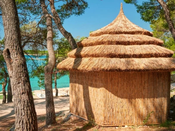 Super plážový rezort v Pakoštane: ubytovanie v bungalove, all inclusive light a množstvo atrakcií zadarmo