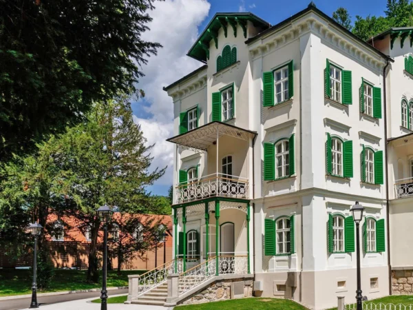 Pobyt v kúpeľnom mestečku Dobrna: wellness so saunami a vírivkami, polpenzia