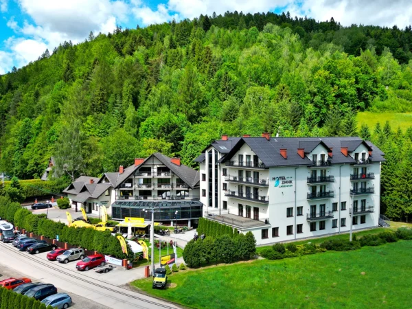 Hotel neďaleko Szczyrku: raňajky alebo polpenzia, wellness aj nabitý romantický balíček