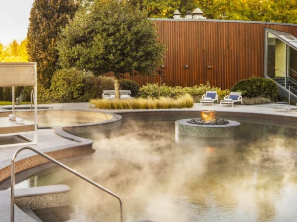 5* luxus v Sárvári: neobmedzený wellness a 22 bazénov, izba s terasou a božská gastronómia