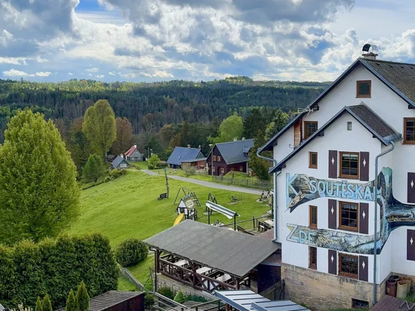 Dovolenka v Českom Švajčiarsku: raňajky, 3-chodová večera aj privátna sauna a vírivka