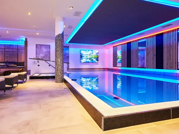 Parádny bavorský relax: 3* hotel neďaleko Salzburgu, polpenzia, neobmedzený wellness