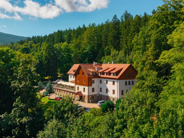 Dovolenka len pre dospelých v Poľsku: strava, wellness aj procedúry