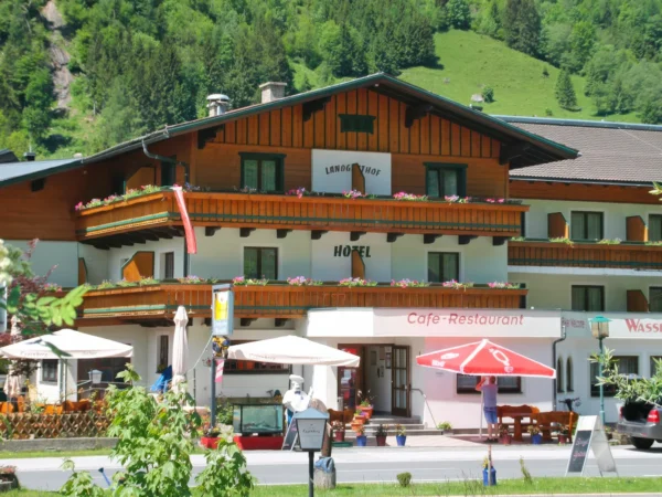 Horský hotel v blízkosti Zell am See a hory Grossglockner: all inclusive light, sauna, karta výhod