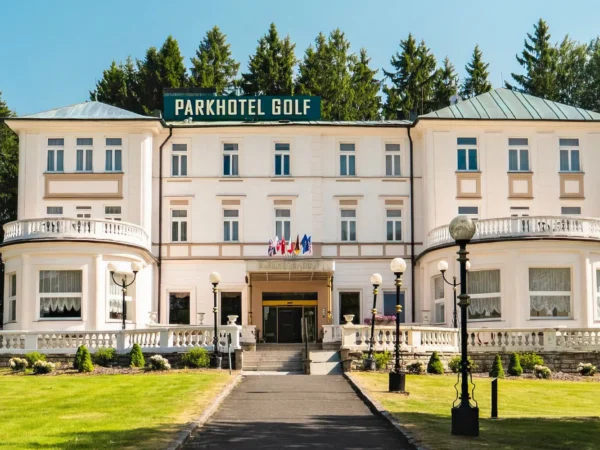 Pobyt v 4* hoteli v Mariánskych Lázňach: jedlo, vyhrievaný bazén aj wellness procedúry