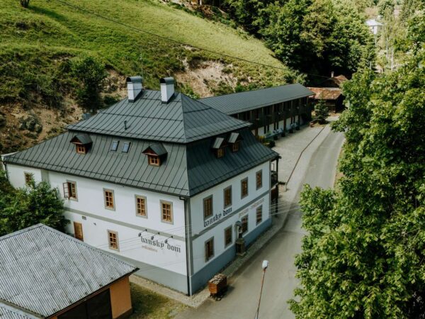 Wellness pobyt v prekrásnom prostredí Štiavnických vrchov v penzióne Banský dom***
