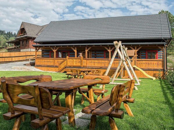 Mountain Resort River*** s polpenziou a vstupom do vírivky + 2 deti do 3,99 rokov zdarma
