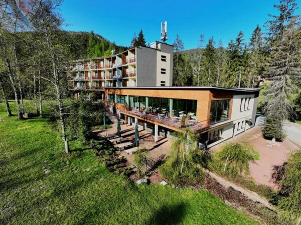 Hotel Hrabovo v Hrabovskej doline – pár metrov od lanovky na Malinô Brdo