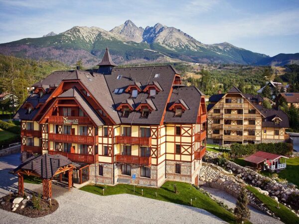 Horský Hotel APLEND Kukučka**** s raňajkami a wellness – len 10 minút od lanovky na Lomničák