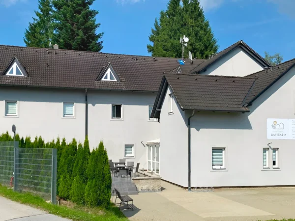 Pohoda a relax na Lipne: vybavený apartmán pre 2 až 5 osôb, cca 15 minút od promenády