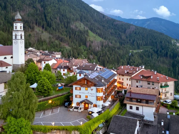 Brentské Dolomity s raňajkami alebo polpenziou a wellness pre 2 osoby
