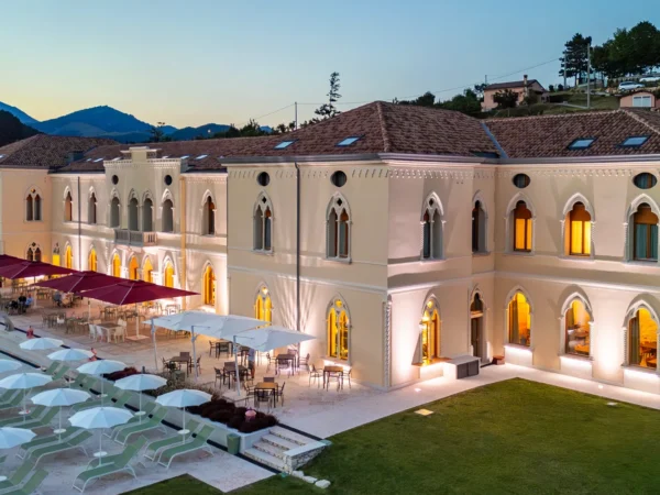 Pobyt v talianskych Alpách: hotel 19 km od Lago di Garda vrátane raňajok a bazéna