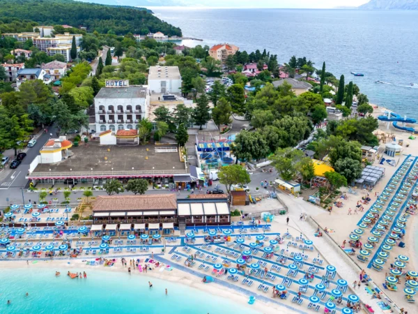 Chorvátska Crikvenica: príjemný rezort priamo pri mori vrátane jedla