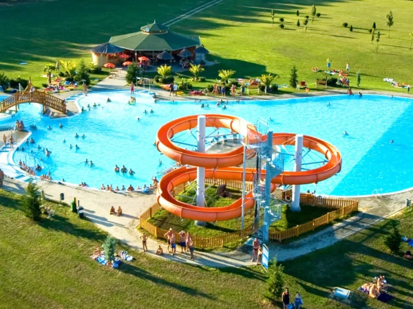Relax v Maďarsku: 4* hotel s polpenziou, termálne kúpele, wellness, animácie pre deti