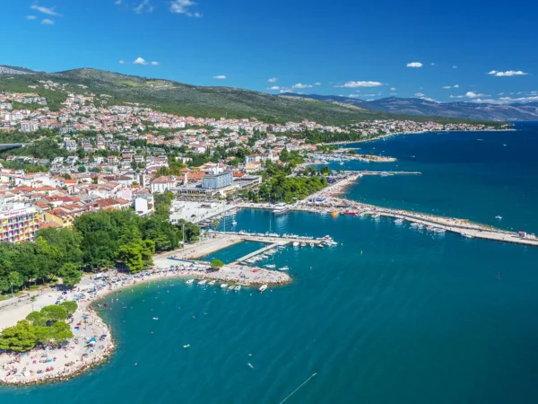Pobyt v chorvátskej Crikvenici: 4* hotel s polpenziou a strešnou terasou, 50 m od mora