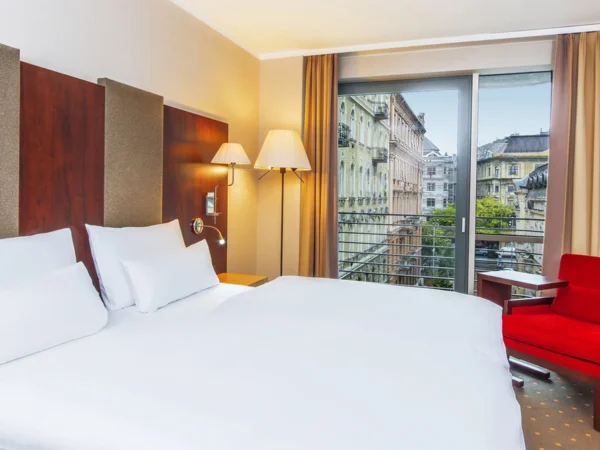 Pekný 4* hotel priamo v centre Budapešti: raňajky a neobmedzený vstup do sauny