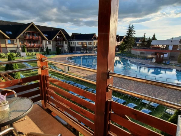 Pobyt vo Vodnom parku Bešeňová s termálnymi bazénmi pre dvoch aj celú rodinu