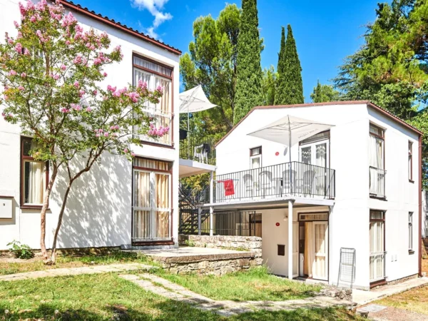 Dovolenka na Istrii: apartmány pre celú rodinu priamo pri pláži, bez stravy alebo s polpenziou