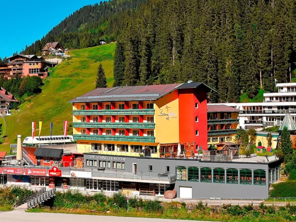 Alpský raj neďaleko Innsbrucku: wellness s bazénom a saunami, polpenzia, masáž aj turistické palice