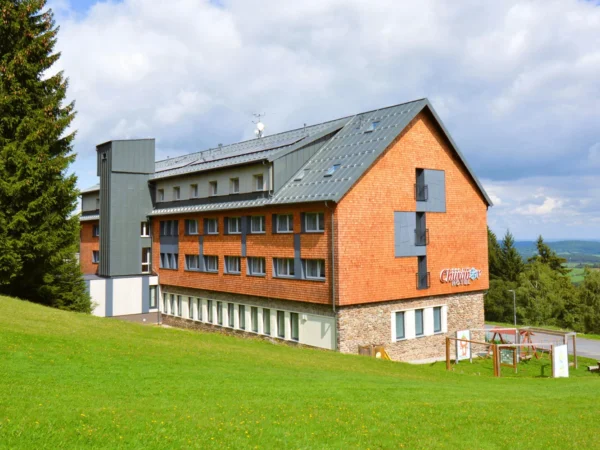 Aktívny pobyt na Šumave: zrekonštruovaný hotel s polpenziou, wellness, šport aj výlety