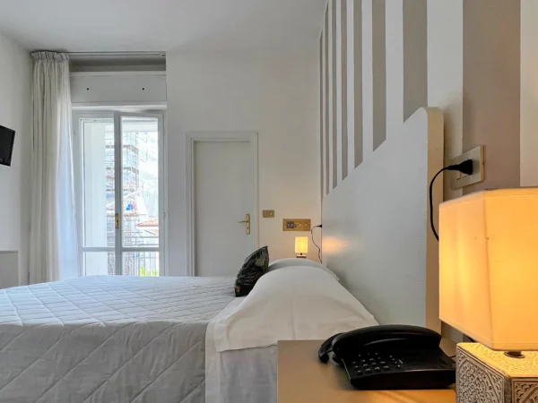 Rimini: 3* hotel s raňajkami alebo polpenziou+, 7 minút od piesočnatej pláže