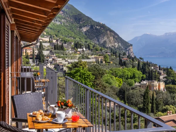 Hotel s výhľadom na jazero Lago di Garda: raňajky či polpenzia aj wellness