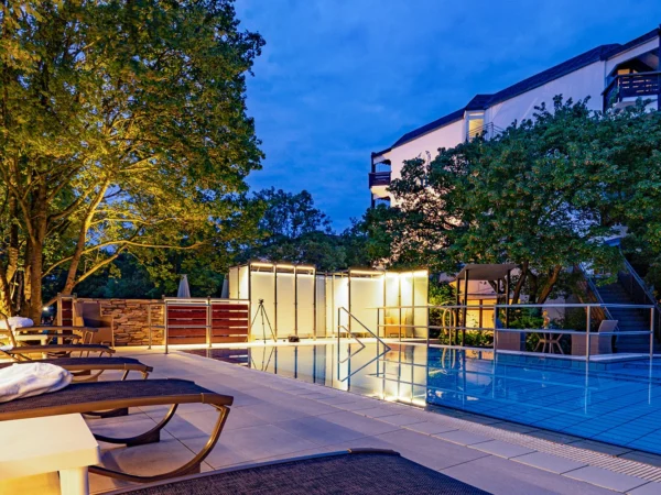 Preslávené termálne kúpele v Bad Füssing: 4* hotel s wellness, polpenziou a kartou výhod