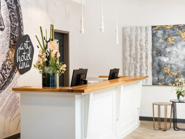 Spoznajte Regensburg: moderný hotel v centre mesta, raňajky, pamiatky aj nákupy