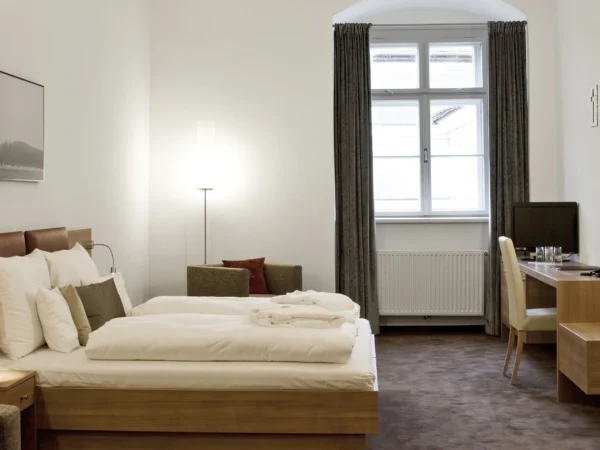 Hotel v kláštore zo 17. storočia s výhľadom na Dunaj: raňajky alebo polpenzia a wellness, deti zdarma