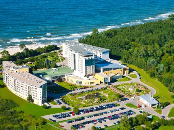 Dovolenka v Kolobřehu: hotel pri Baltiku so stravou, neobmedzeným wellness aj procedúrou