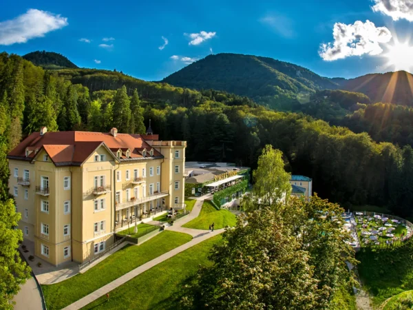 Relax v slovinských termáloch: 4* adults only hotel s raňajkami aj polpenziou, bazény