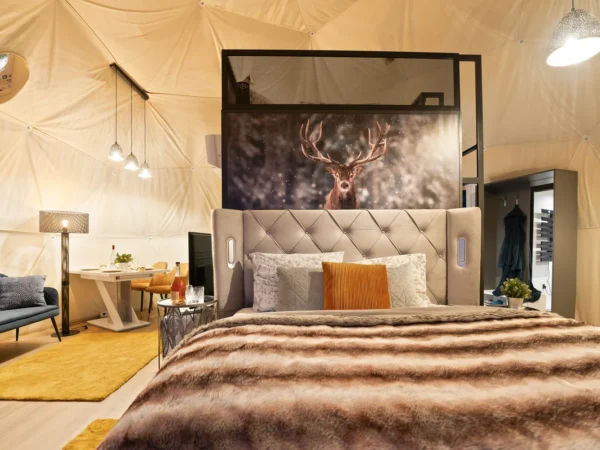 Glamping v Špindlerovom Mlyne: privátna infrasauna, raňajkový kôš aj fľaša prosecca