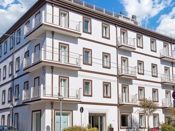 4* hotel s raňajkami v historickom centre Rimini, cca 20 min. pešo od pláže