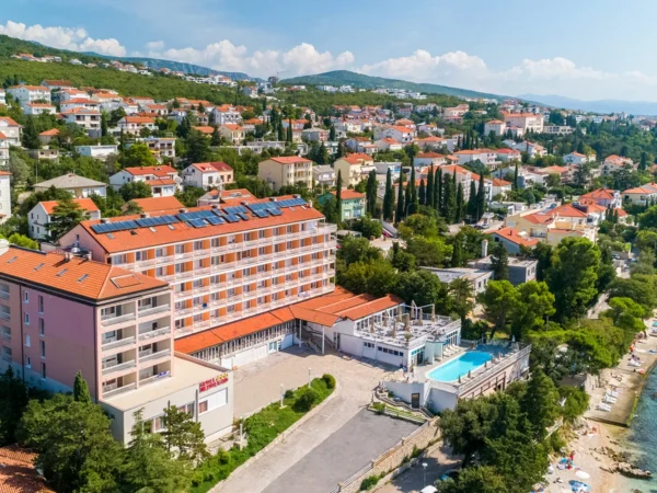 Crikvenica: pobyt v 4* hoteli so stravou, priamo pri pláži