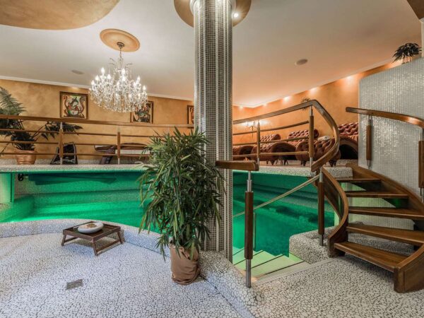 Relaxačné procedury v indických ájurvédskych kúpeľoch RASAJÁNA v GOLDEN ROYAL Boutique & SPA****