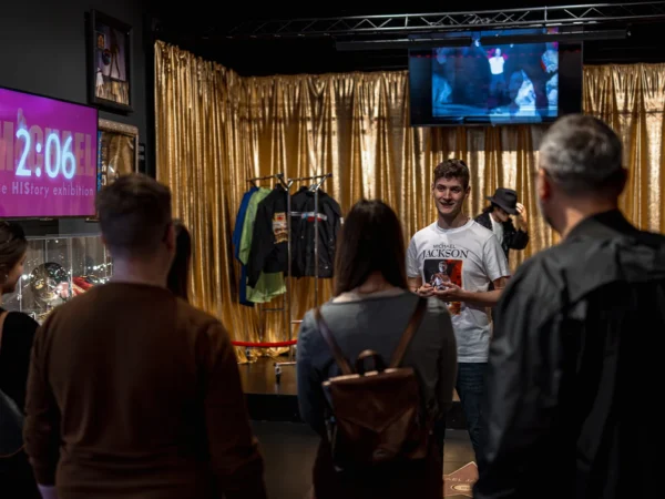 Michael Jackson – the HIStory exhibition: vstupenka na výstavu kráľa popu