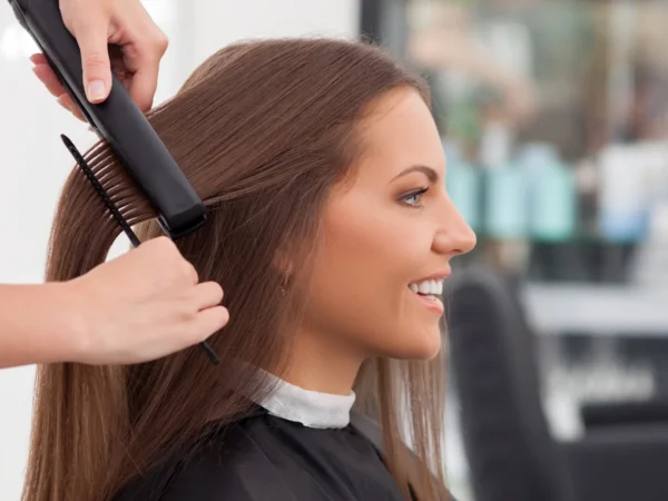 Brazilský keratín alebo vlasový botox COCOCHOCO aj s podstrihnutím.