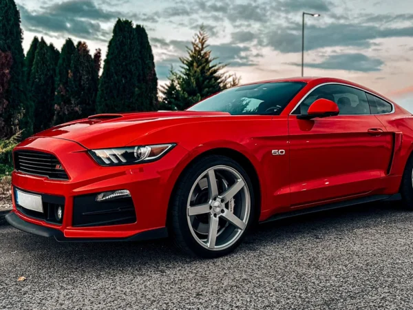 Adrenalínová jazda na FORD MUSTANG GT 5.0 V8 ROUSH ako vodič alebo spolujazdec