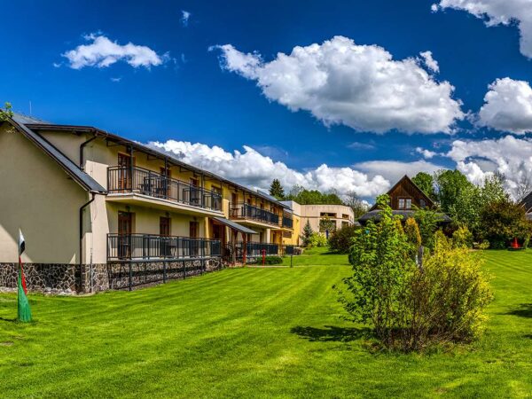 Sojka Resort na Liptove so stravou a neobmedzeným vstupom do wellness s bazénom