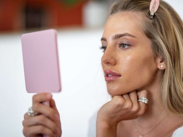 Laminácia obočia a lash ligting stylistkou Olhou Lazarenko – HB studio