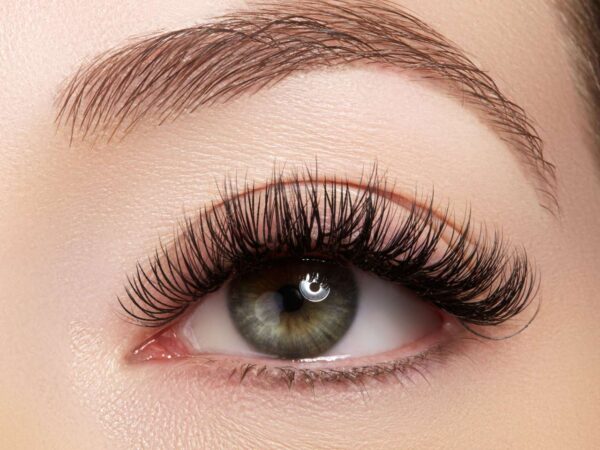 Dokonalý pohľad bez námahy: predĺženie rias s mascara efektom