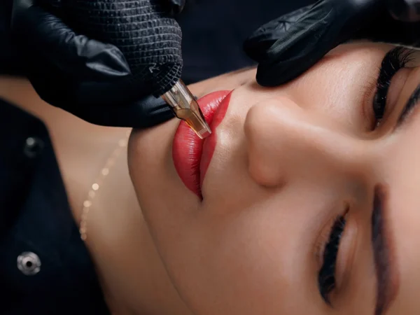 Permanentný make-up pier, microblading, púdrové obočie a iné