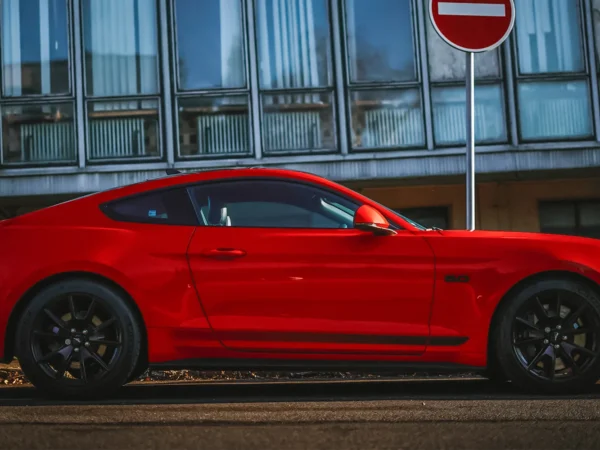 Prenájom vozidla Ford Mustang GT 5.0 na hodinu aj celý víkend