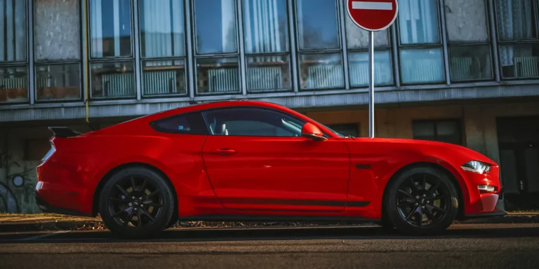 Prenájom vozidla Ford Mustang GT 5.0 na hodinu aj celý víkend