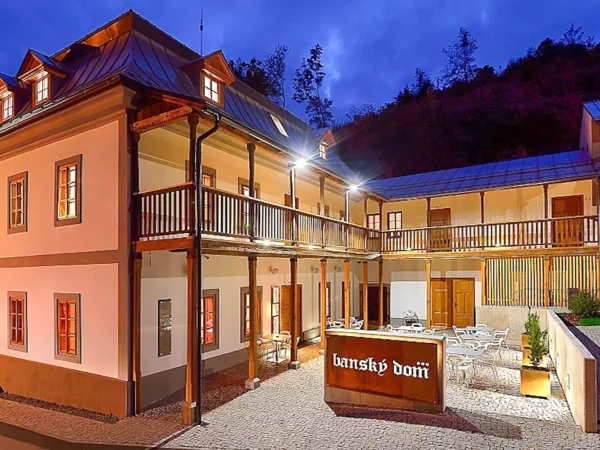 Oddych v Štiavnických vrchoch: penzión s raňajkami či polpenziou a wellness