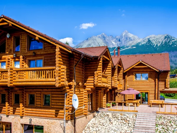 Pobyt v luxusnom kanadskom zrube s výhľadom na Vysoké Tatry a wellness