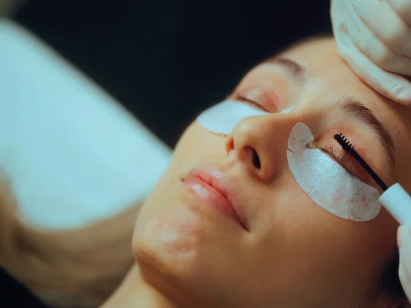 Lash lifting, laminácia obočia alebo výhodné kombo